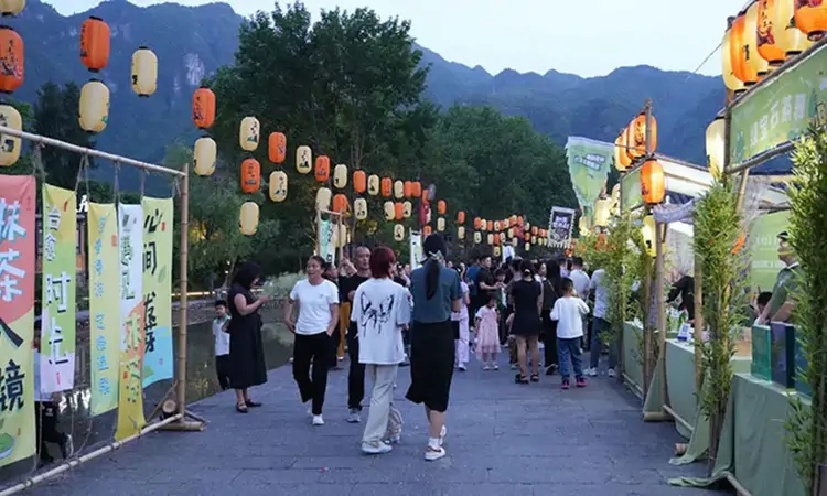 贵州江口：一抹青绿占“C”位 抹茶雅集引客来