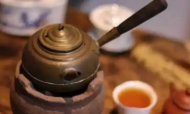 喝茶煮水的燃料与容器