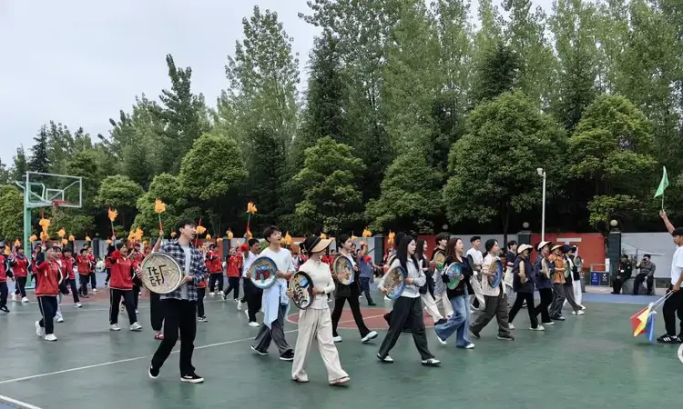 贵州民族团结大巡游 | 乌当带你“茶山寻味”