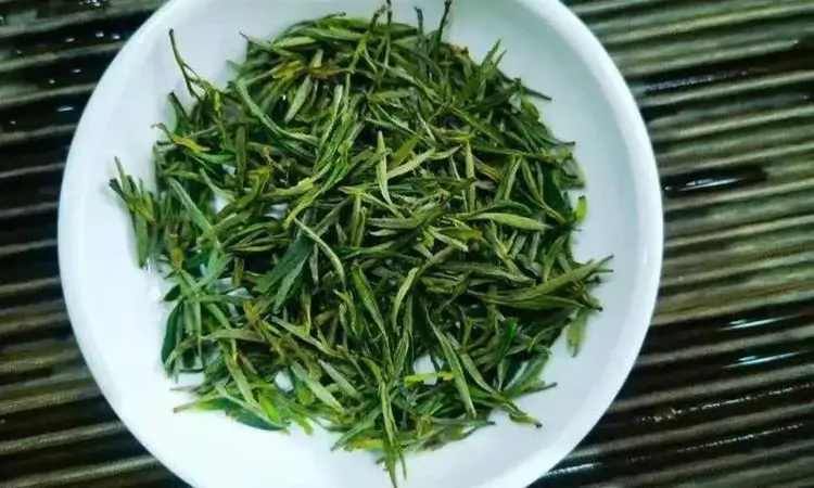 千秋溪水长云芽——九华山毛峰茶