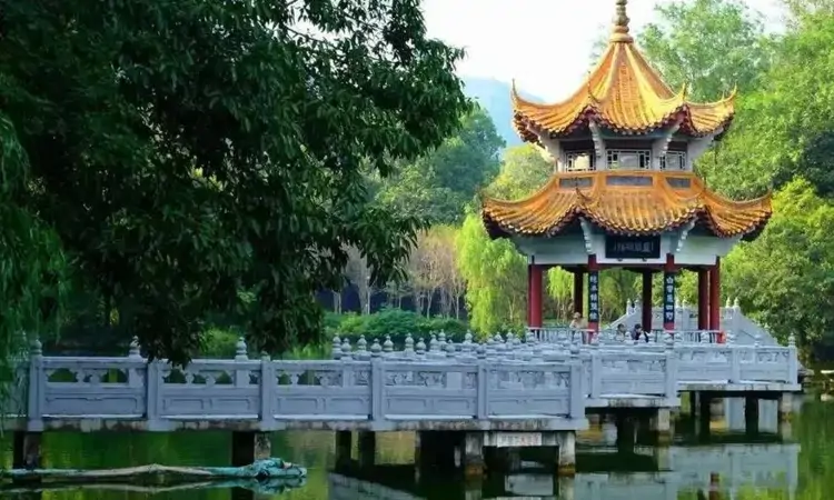 摘将仙掌试清泉——当阳玉泉