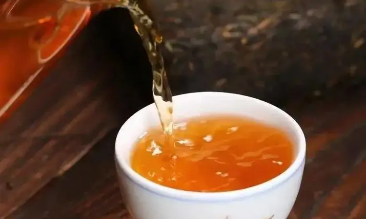 茶树与茶叶:红茶树上长红茶吗?