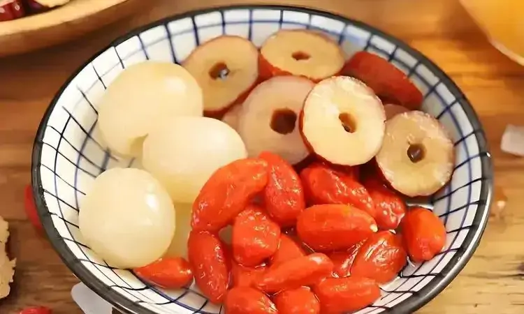 秋天第一杯气血茶，对女性补气补血特别好！